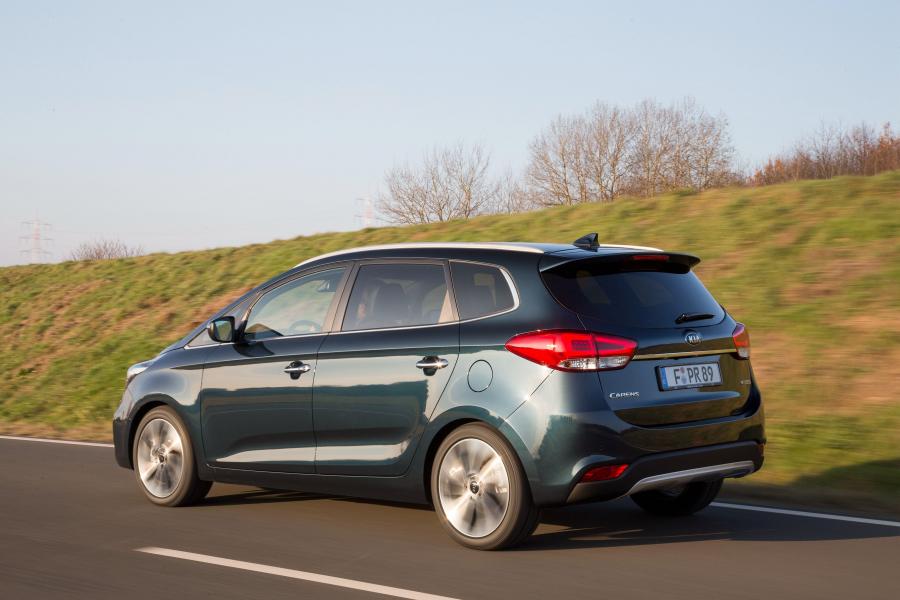  Kia Carens EcoDynamics 2016 года  (WW) (фото 15 из 27)